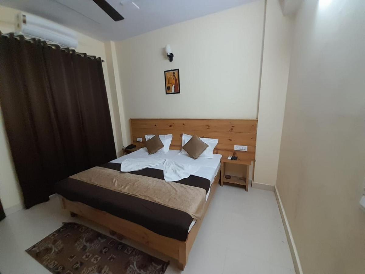 Hotel Krishna Ришикеш Экстерьер фото