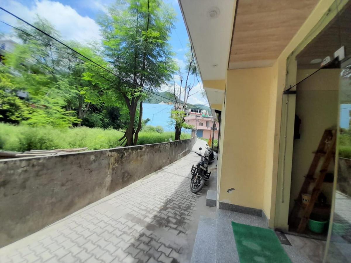 Hotel Krishna Ришикеш Экстерьер фото